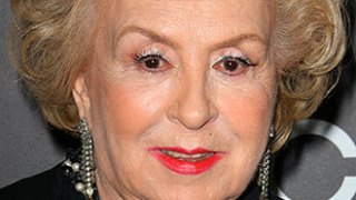 Doris Roberts Bio
