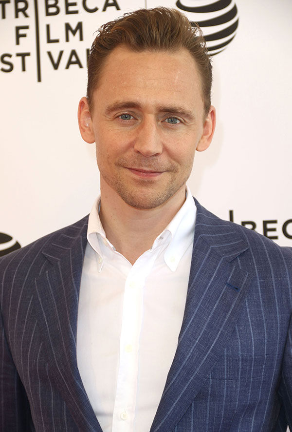 Tom Hiddleston Photos Of The Brittish Heartthrob Hollywood Life