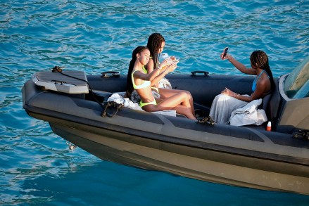 EXCLUSIVE: Diddy was seen enjoying the sun with her family while on holiday aboard a luxury yacht in St Barts.  January 3, 2023 Photo: Twins Jessie and D'Li.  Image source: Spread Pictures/MEGA TheMegaAgency.com +1 888 505 6342 (Mega Agency TagID: MEGA929981_019.jpg) [Photo via Mega Agency]