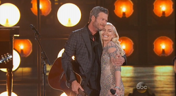 Gwen Stefani Blake Shelton Performance Billboard Awards