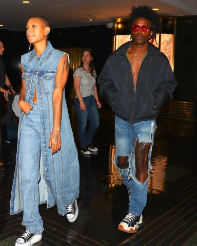 New York, NY  - *EXCLUSIVE*  - Willow Smith gets quirky while leaving the Roc Nation office this afternoon. She was with her boyfriend De'Wayne as they arrived at NBC in matching head-to-toe denim outfits.Pictured: Willow Smith, De'WayneBACKGRID USA 7 OCTOBER 2022 BYLINE MUST READ: BlayzenPhotos / BACKGRIDUSA: +1 310 798 9111 / usasales@backgrid.comUK: +44 208 344 2007 / uksales@backgrid.com*UK Clients - Pictures Containing ChildrenPlease Pixelate Face Prior To Publication*