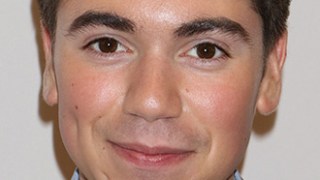 Noah Galvin Celebrity Profile