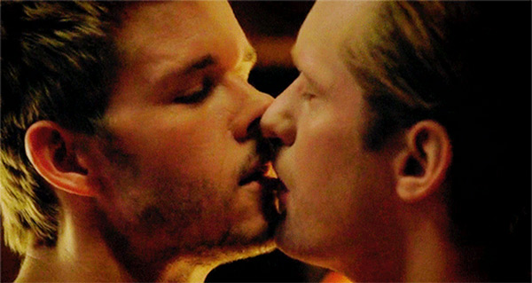 Alexander Skarsgard Kissing Ryan Kwanten