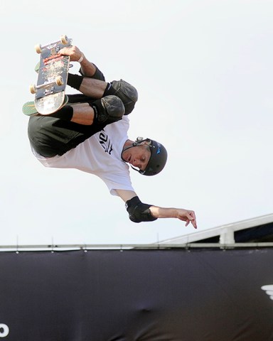 SP - Sao Paulo - 08/18/2019 - Tony Hawk Brasil Tour 2019 - The legendary North American skateboarder Tony Hawk participates in a skate event at the Center for Extreme Sports, in downtown Sao Paulo, this Sunday . Photo: Alan Morici / AGIF (via AP)