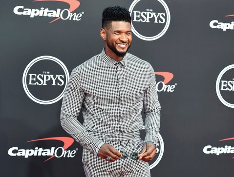 Usher’s Best Outfits Over the Years – Hollywood Life