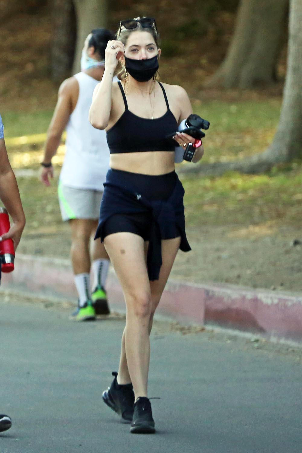 Jennifer Lopez Jumpstarts the Weekend With a Workout: Photo 4955240, Jennifer  Lopez Photos