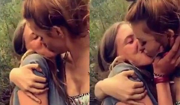 Bella Thorne Kissing Bella Pendergast