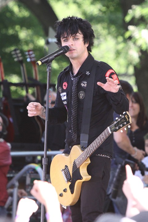 [PHOTOS] Green Day Pics: See The Band & Frontman Billie Joe Armstrong ...