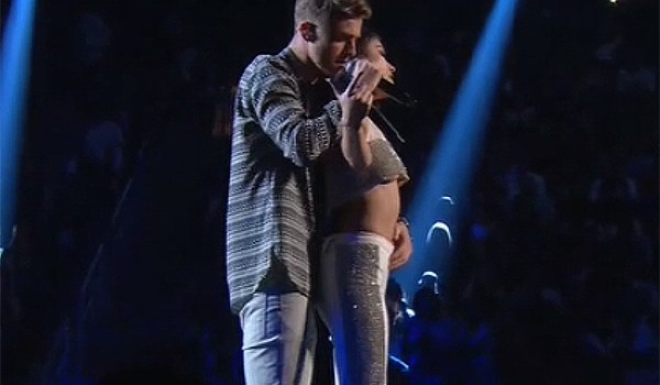 The Chainsmokers Halsey Performance VMAs