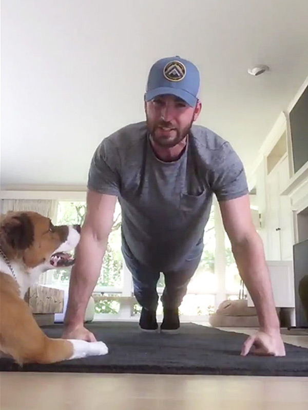 chris-evans-22-push-up-challenge