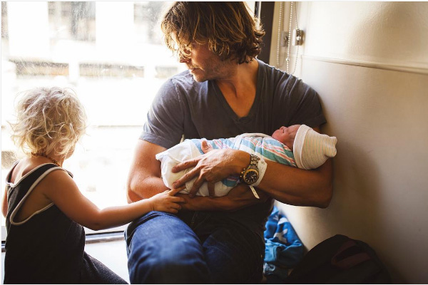Sarah Wright & Eric Christian Olsen Welcome 2nd Child Together - Congra...