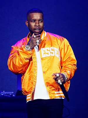 Tory Lanez: Photos of Canadian Rapper – Hollywood Life