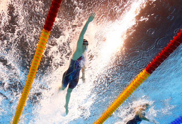 Katie Ledecky Wins Women’s 800m Freestyle Swimming — Sets