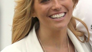 Amy Mickelson Celebrity Profile