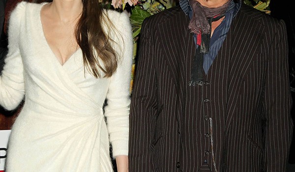 Angelina Jolie Consoled Johnny Depp