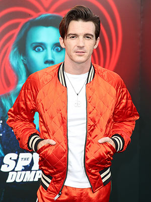 Drake Bell Pictures: See The Nickelodeon Star – Hollywood Life