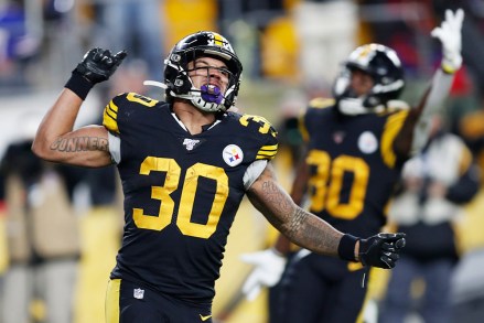 Pittsburgh Steelers running back James Conner (30) celebrates his touchdown during the second half of an NFL football game against the Buffalo Bills in Pittsburgh
Bills Steelers Football, Pittsburgh, USA - 15 Dec 2019