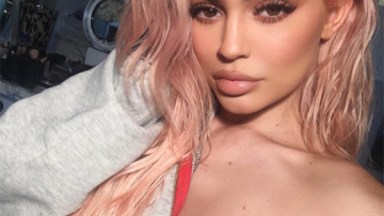 Kylie Jenner light pink hair