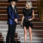 carrie-underwood-cma-awards-2016-country-music-rex-2