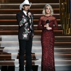 carrie-underwood-cma-awards-2016-country-music-rex-3