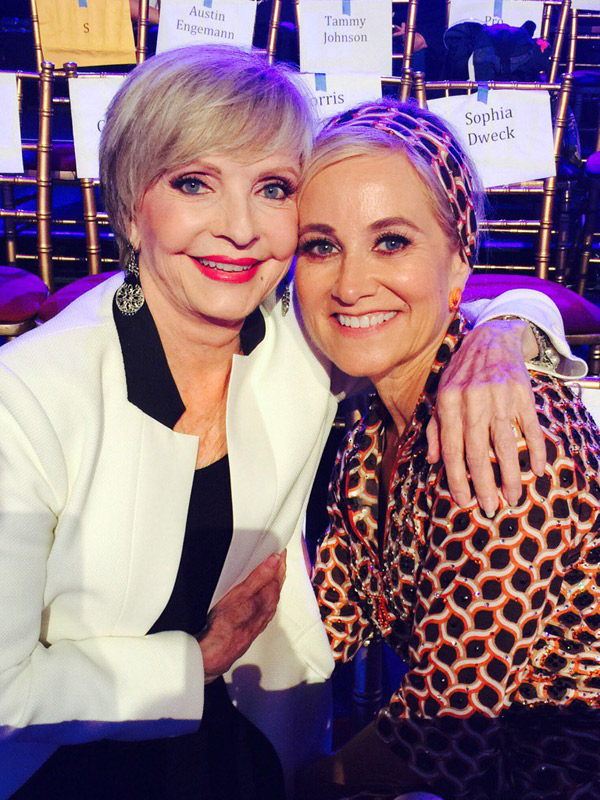 _florence-henderson-dies-brady-bunch-stars-mourn-passing-ftr