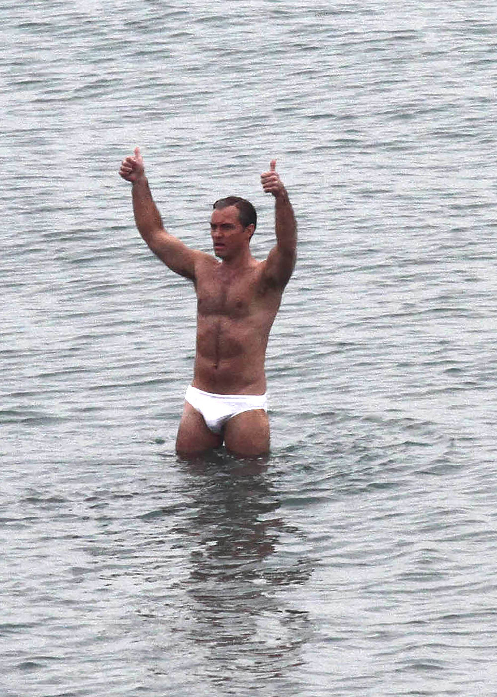 EXCLUSIVE: Jude Law  filming "The New Pope" on the beach in Venice, directed by Paolo Sorrentino