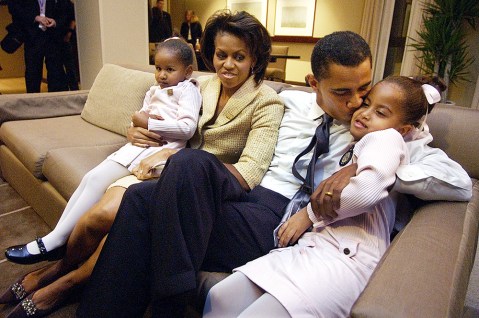 Barack & Michelle Obama: Photos of the Former First Family – Hollywood Life