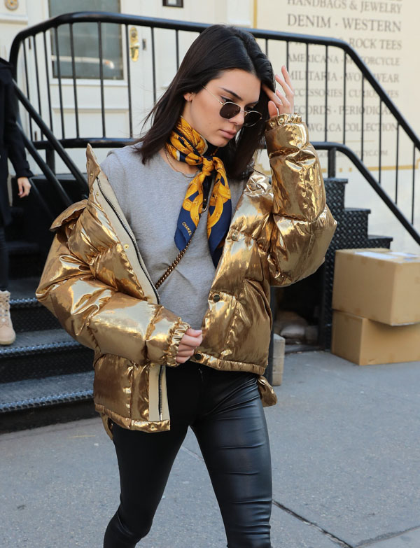 Kendall Jenner’s Gold Puffer Jacket — Pics Of Her Winter Fashion ...