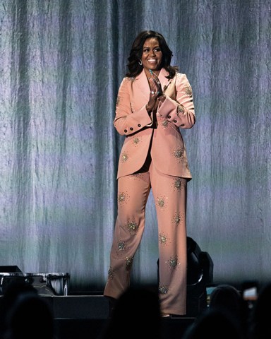 Michelle Obama visits the Royal Arena in connection with her book tour for her biography 'Becoming' in Copenhagen, Denmark, 09 April 2019. In her book, she tells about life as America's first African American first lady.
Michelle Obama visits Copenhagen, Denmark - 09 Apr 2019