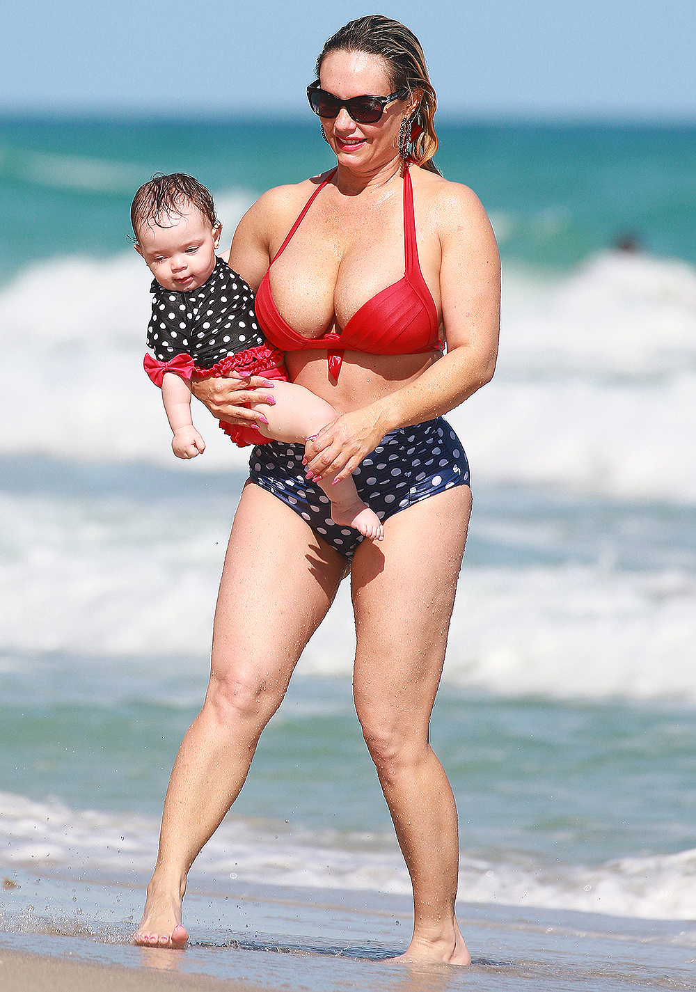 Coco Austin on the beach, Miami, USA - 17 Jan 2017