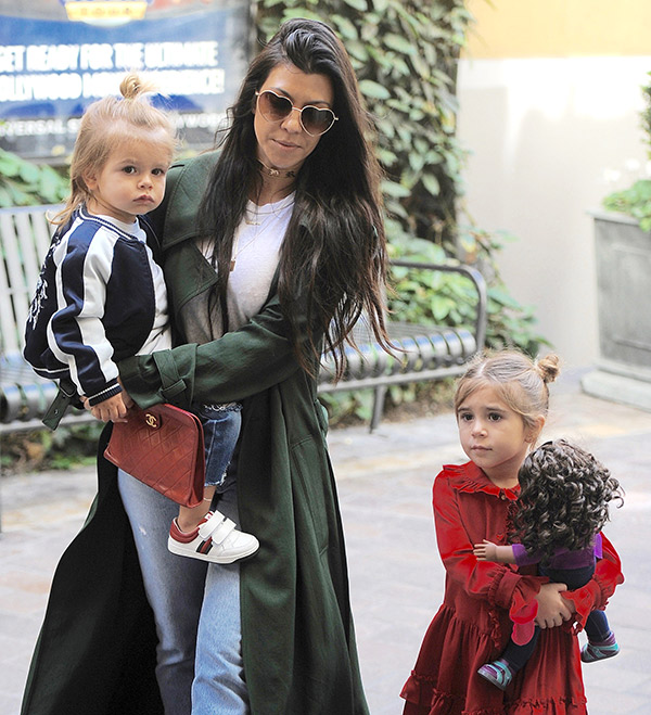 [PICS] Kourtney Kardashian: Valentines Day Photos With Her Kids ...