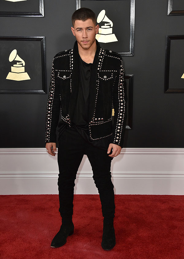 nick-jonas-grammy-awards-2017-hottest-hunks