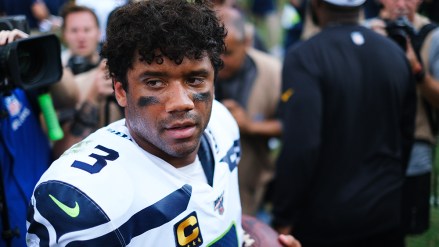 th, Russell Wilson.#3 during the Pittsburgh Steelers vs Seattle Seahawks at Heinz Field in Pittsburgh, PA
NFL Steelers vs Seahawks, Pittsburgh, USA - 15 Sep 2019