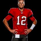 Tom Brady sports Tampa Bay Buccaneers kit for first time