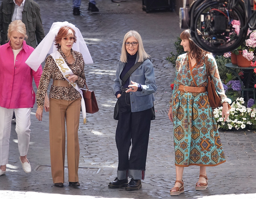 Rome, ITALY - *EXCLUSIVE* - "Bride to Be" Jane Fonda reprising her role as Vivian with her fellow American Actresses Diane Keaton, Candice Bergen and Mary Steenburgen on set filming their new movie Book Club.