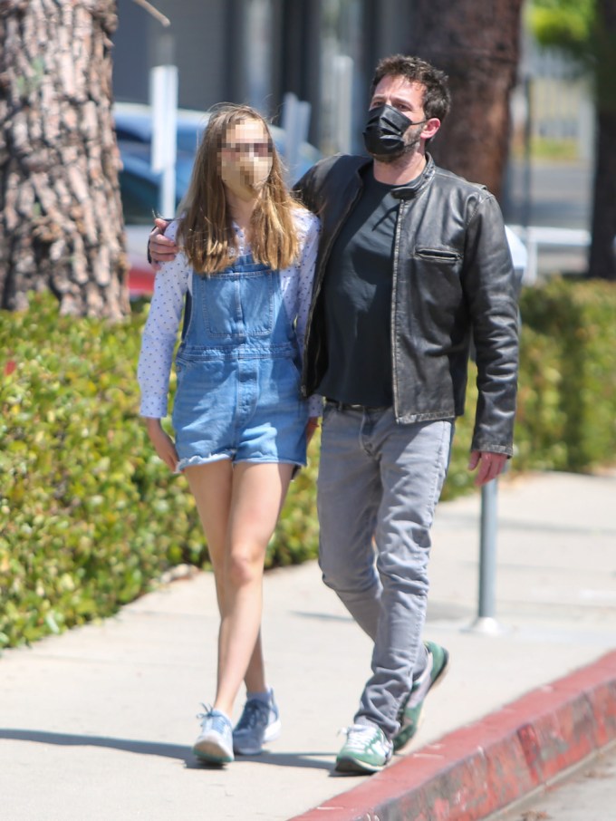 Ben Affleck & Violet Head Out For Ice Cream