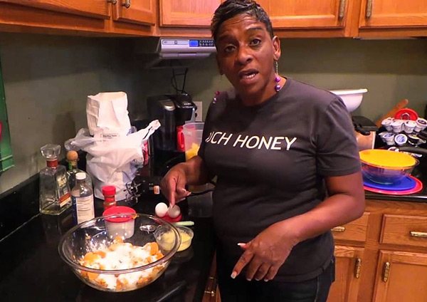 [PICS] Auntie Fee: Photos Of The Internet Chef – Hollywood Life