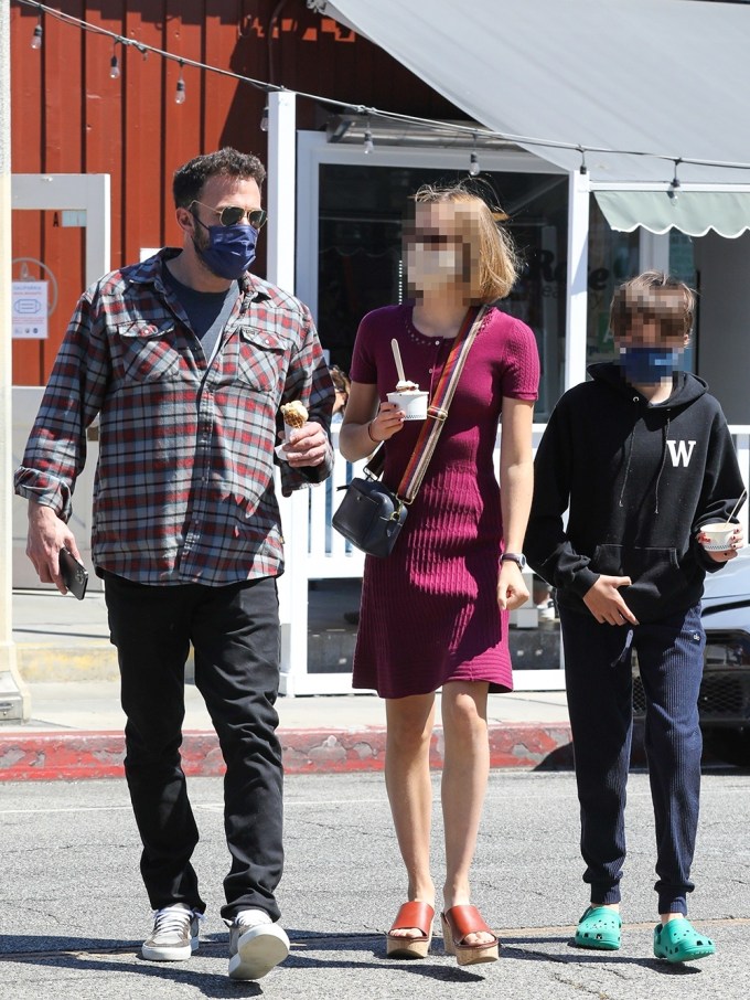 Ben Affleck Gets Ice Cream With His Girls