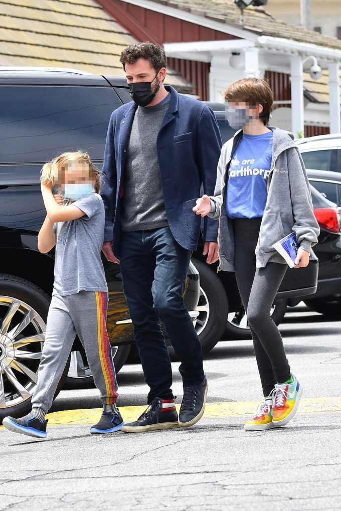 Ben Affleck Takes His Kids Out To Lunch