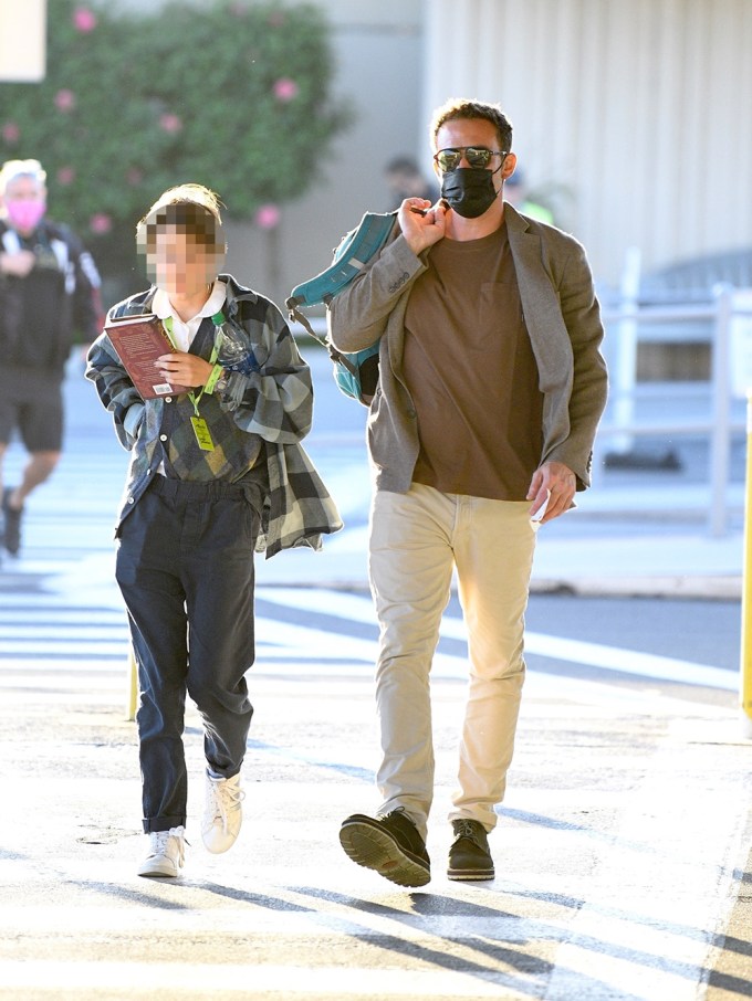 Ben Affleck Leaves The Airport With Daughter Seraphina