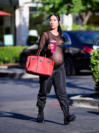 EXCLUSIVE: Nick Cannon's Baby Momma Bre Tiesi shows off her huge baby bump during an outing with friends in Calabasas. 07 Jun 2022 Pictured: Bre Tiesi. Photo credit: MEGA TheMegaAgency.com +1 888 505 6342 (Mega Agency TagID: MEGA866161_019.jpg) [Photo via Mega Agency]