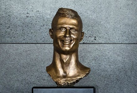 Cristiano Ronaldo Statue Pics