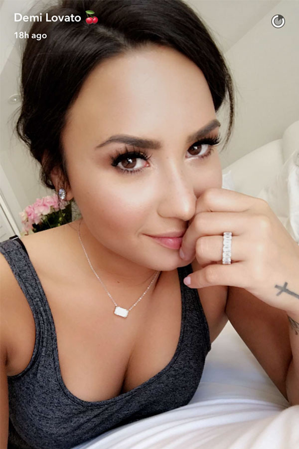 demi lovato diamond necklace