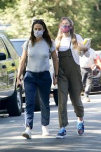  Jennifer Garner promenad dotter Violet taller