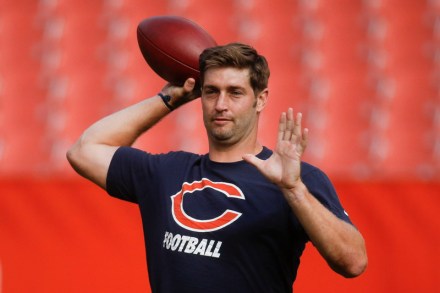 Chicago Bears quarterback Jay Cutler practices before an NFL preseason football game against the Cleveland Browns, in Cleveland
Bears Browns Football, Cleveland - 1 Sep 2016
