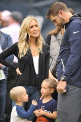 Chicago Bears quarterback Jay Cutler (6) talks with his wife Kristin Cavallari and his sons Jaxon Wyatt, left, Camden Jack Cutler before an NFL football game against the Jacksonville Jaguars in Chicago
Jaguars Bears Football, Chicago, USA - 16 Oct 2016