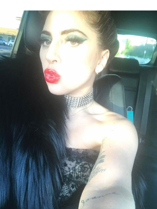 [pics] Lady Gaga Dyes Hair Dark Brown — See Her Birthday