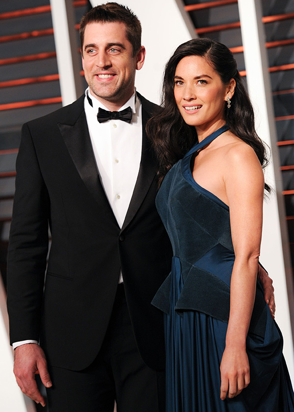 aaron-rodgers-olivia-munn-split-rex-ftr