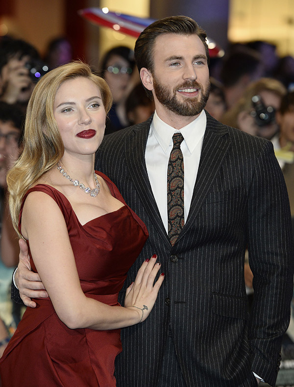 Scarlett Johansson   Chris Evans' Romance — Why The Timing Is Finally Right  – Hollywood Life