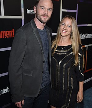 Shawn Ashmore, Dana Wasdin